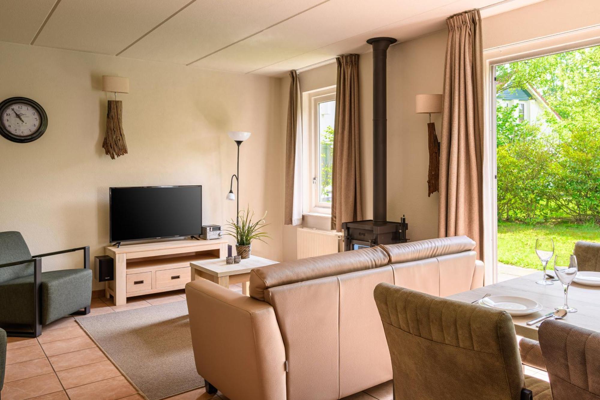 Summio Bungalowpark Het Drentse Wold Hoogersmilde Rum bild